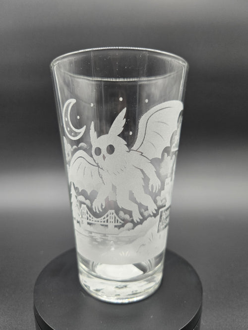Mothman – Omen in the Fog Pint Glass